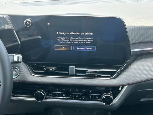 New 2026 Chevrolet Equinox RS w/ Safety and Technology Package FWD image 19
