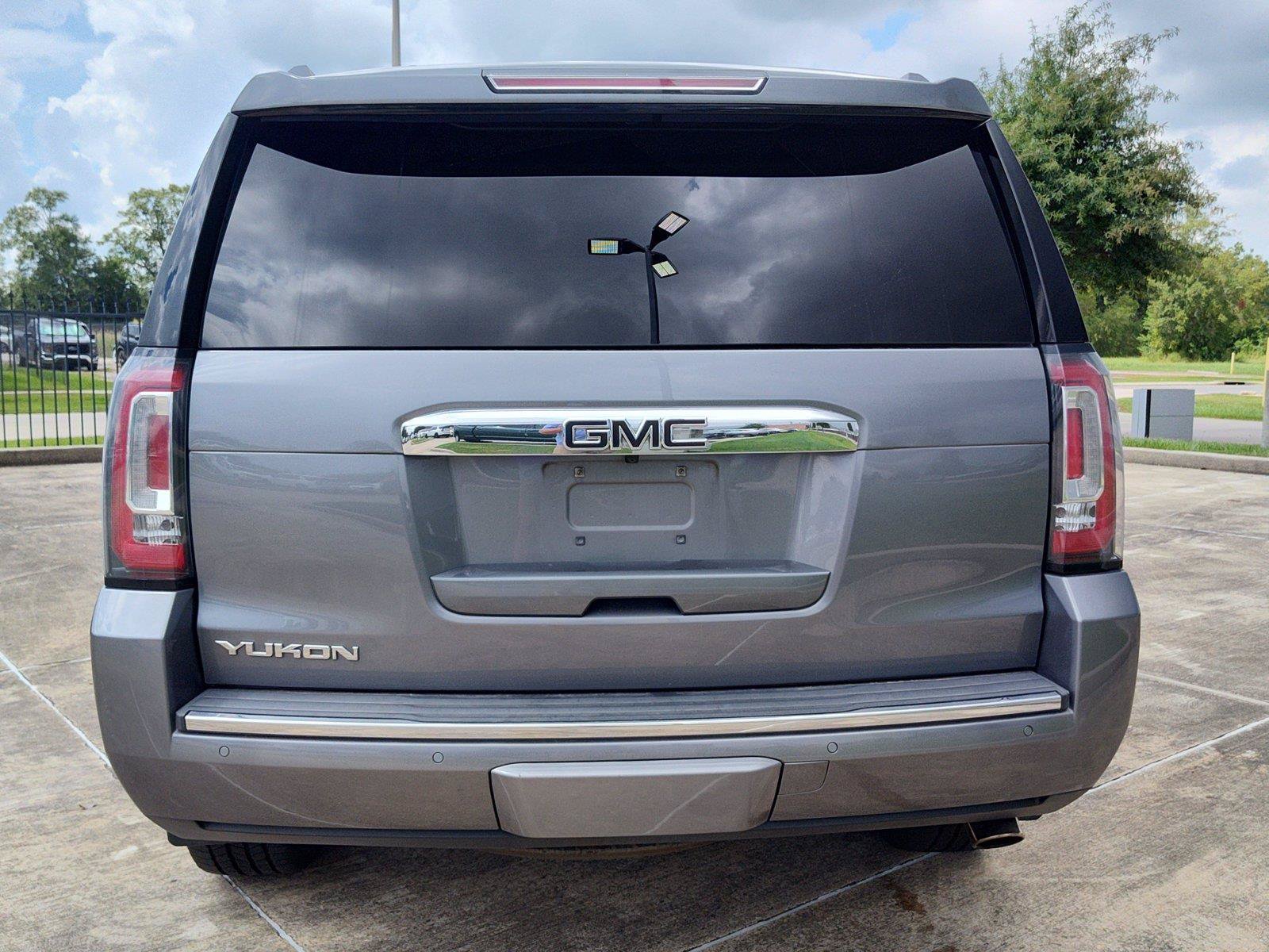 Used 2019 GMC Yukon Denali w/ Denali Ultimate Package RWD image 5