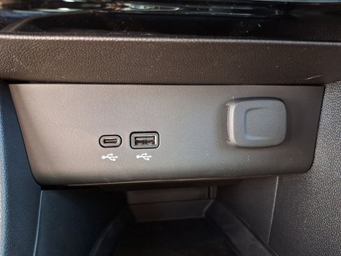 Used 2026 Buick Encore GX Sport Touring w/ Comfort Package FWD image 23