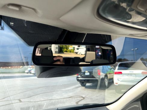 Used 2019 Ford Transit Connect Titanium w/ Titanium Premium Package image 47