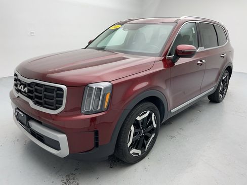Used 2023 Kia Telluride S w/ S Sunroof Package image 5