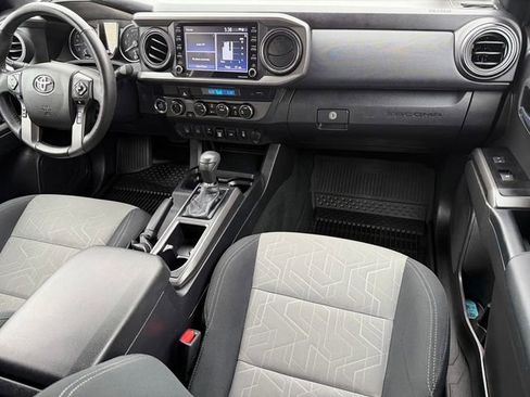 Certified 2023 Toyota Tacoma TRD Off-Road w/ Technology Package AWD/4WD image 35