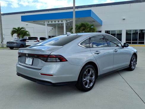 Certified 2023 Honda Accord EX image 15