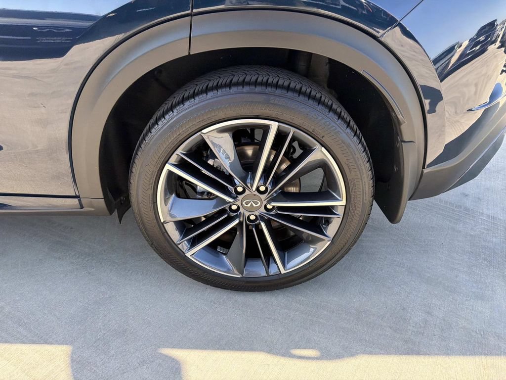 Certified 2025 INFINITI QX55 Luxe w/ Cargo Package AWD/4WD image 7