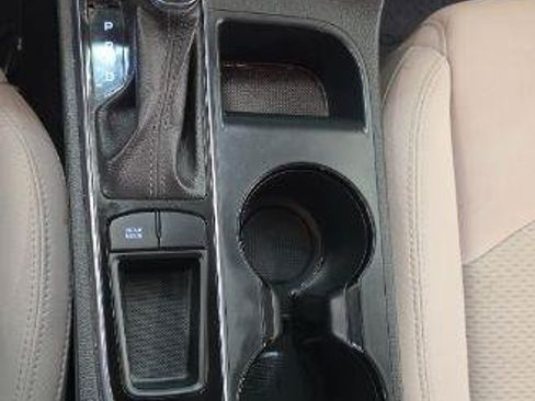 Used 2017 Hyundai Sonata SE FWD image 18