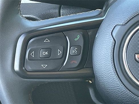 Used 2024 Jeep Wrangler Unlimited image 13