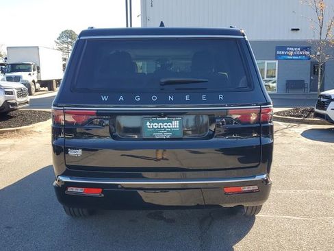 Certified 2024 Jeep Wagoneer 2WD w/ Premium Group I image 7