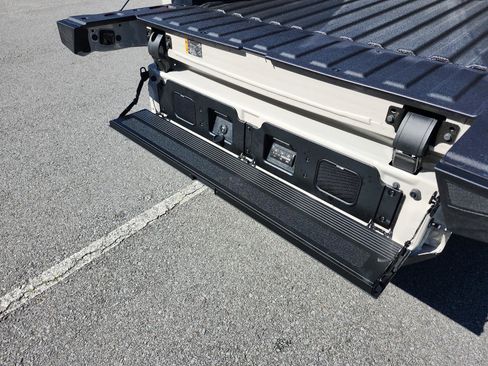 New 2026 GMC Sierra 1500 AT4X image 10