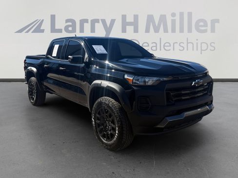 Used 2024 Chevrolet Colorado Trail Boss image 7