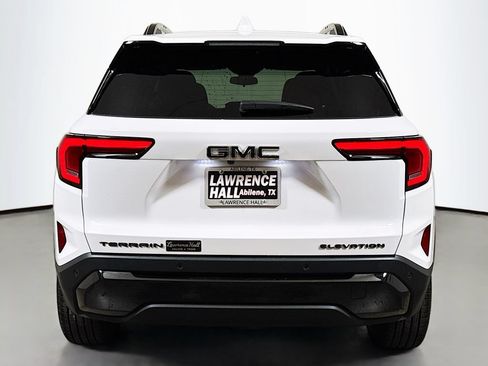 New 2027 GMC Terrain Elevation w/ Black Edition FWD image 4