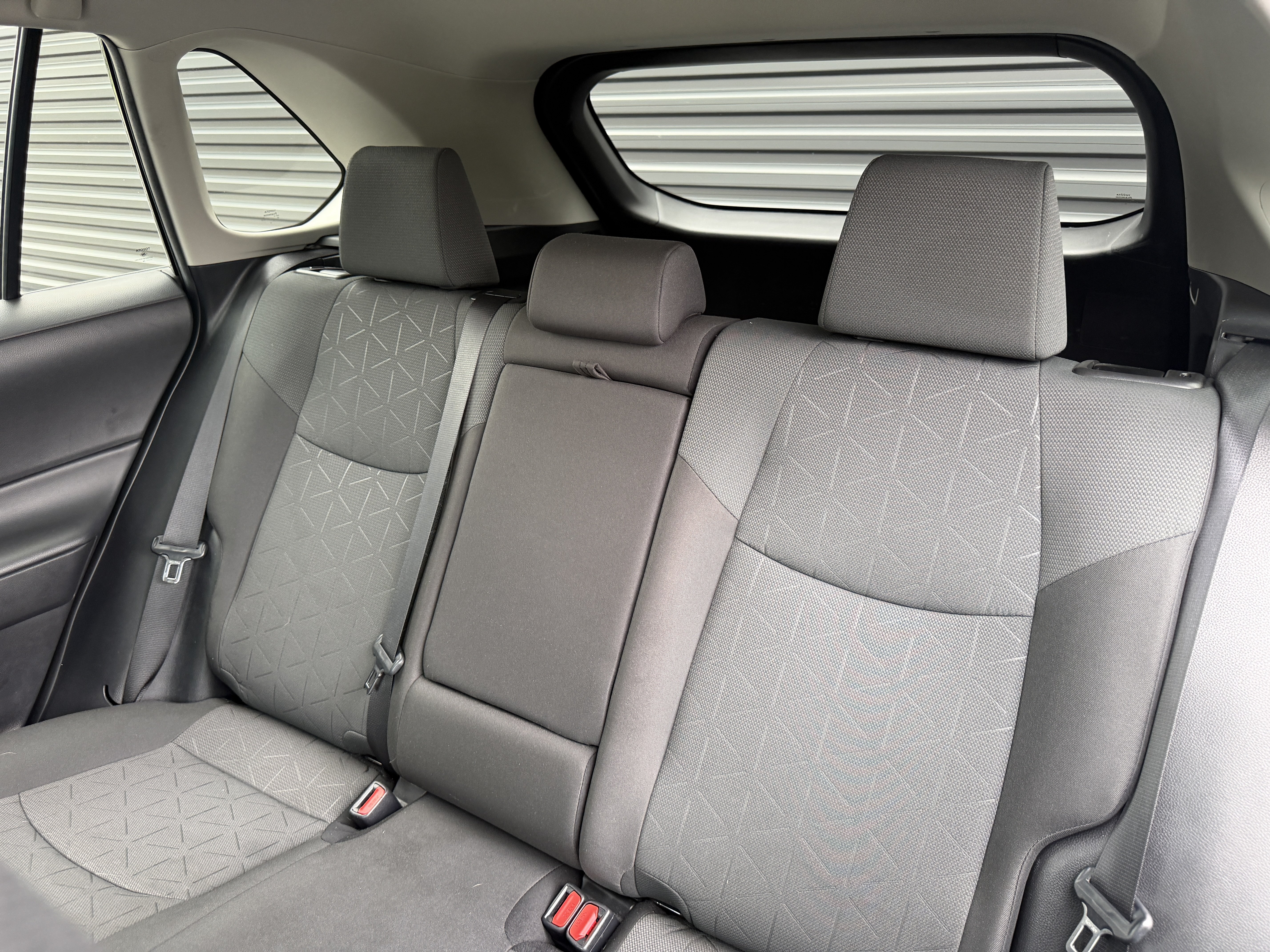 Used 2024 Toyota RAV4 XLE FWD image 13