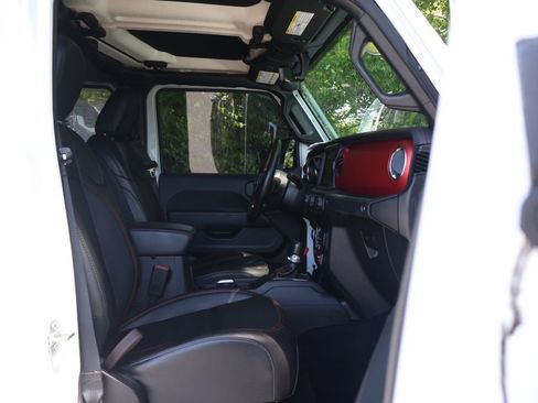 Used 2021 Jeep Gladiator Rubicon AWD/4WD image 43