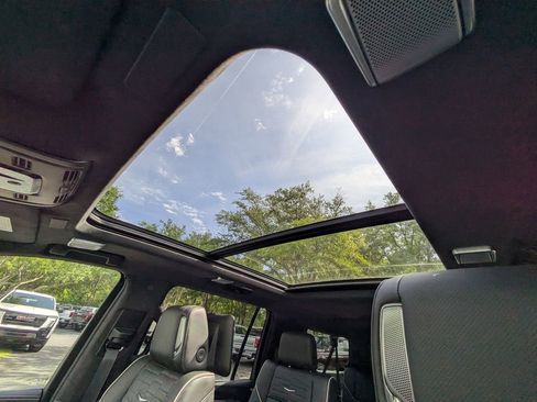 Certified 2025 Cadillac Escalade ESV Sport Platinum AWD/4WD image 23