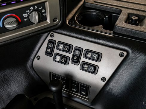 Used 2006 HUMMER H1 4-Door Wagon image 73