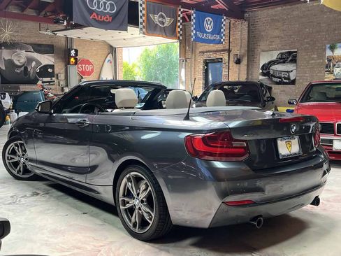 Used 2016 BMW M235i xDrive Convertible AWD/4WD image 3