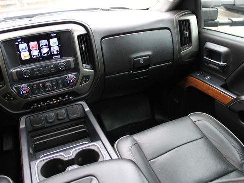 Used 2019 Chevrolet Silverado 2500 High Country w/ Duramax Plus Package AWD/4WD image 14