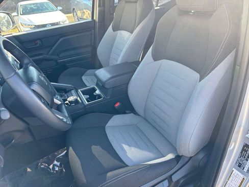 Used 2025 Toyota 4Runner SR5 image 36