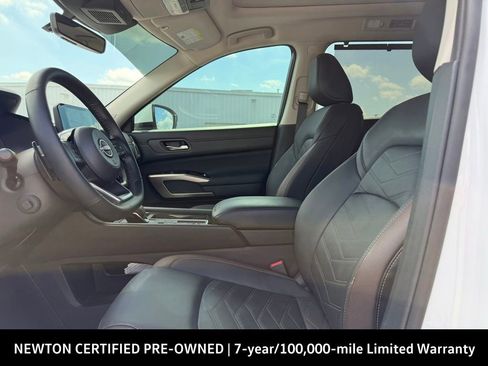 Used 2025 Nissan Pathfinder Platinum w/ Cargo Package FWD image 13