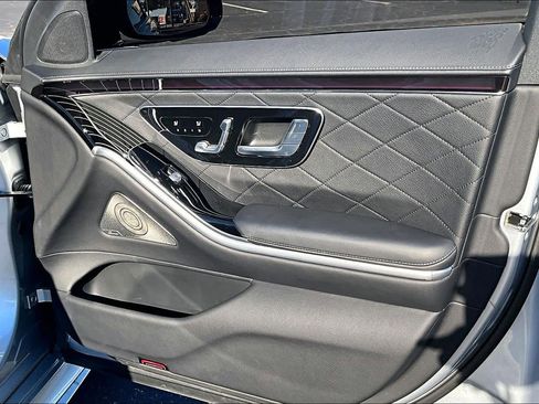 Used 2023 Mercedes-Benz S 580 4MATIC Sedan image 45