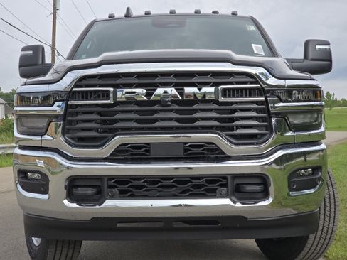 New 2026 RAM 2500 Tradesman AWD/4WD image 10