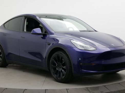 Used 2021 Tesla Model Y 2WD image 3