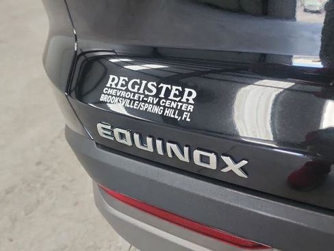 Used 2025 Chevrolet Equinox LT FWD image 14