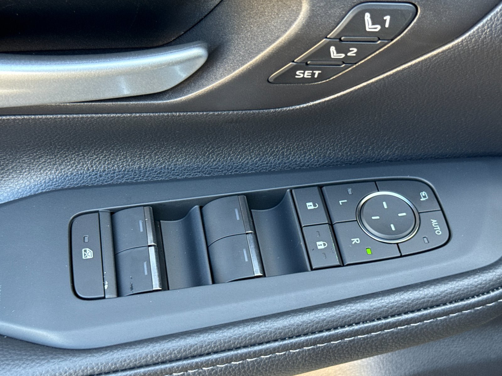 New 2026 Toyota Grand Highlander AWD Hybrid image 13