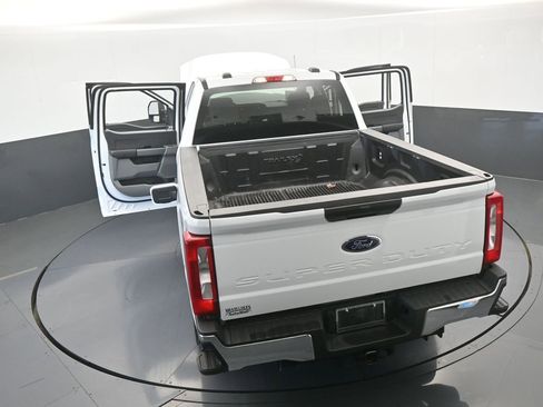 Used 2025 Ford F250 XLT image 71