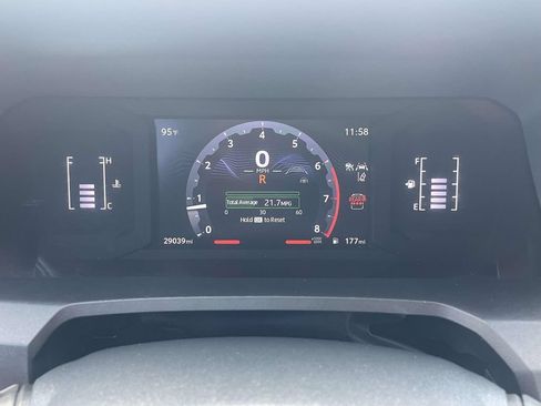 Used 2025 Toyota 4Runner SR5 AWD/4WD image 22