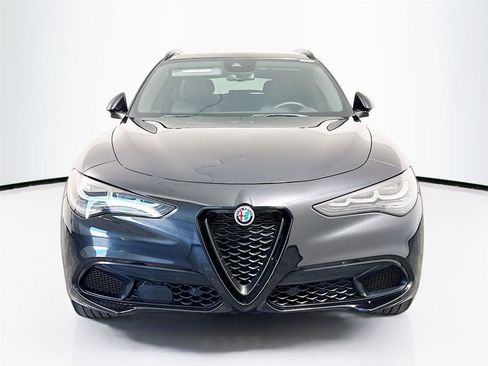 Used 2024 Alfa Romeo Stelvio Veloce AWD/4WD image 12