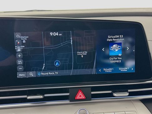 New 2025 Hyundai Elantra Limited image 12