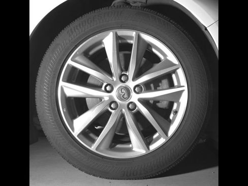 Used 2015 INFINITI Q50 Premium w/ All Weather Package RWD image 12
