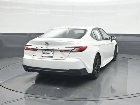 Used 2025 Toyota Camry SE FWD image 24