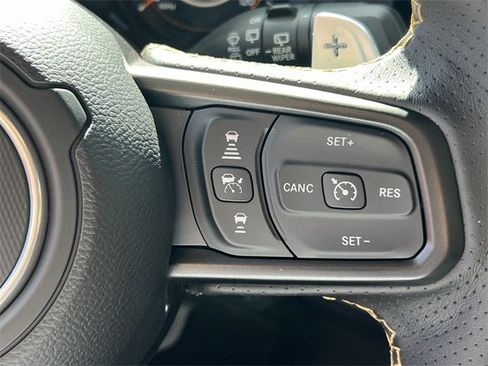 New 2025 Jeep Wrangler Unlimited Rubicon 392 image 25