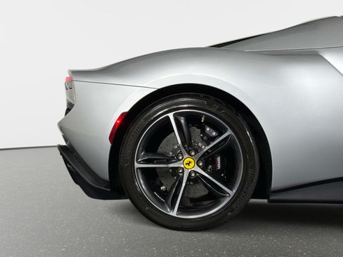 Used 2025 Ferrari 296 GTS RWD image 5