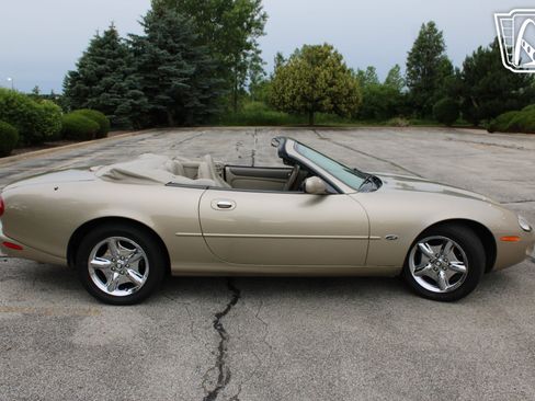 Used 1999 Jaguar XK8 Convertible RWD image 30