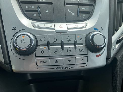 Used 2010 GMC Terrain SLE FWD image 19
