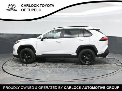 Used 2025 Toyota RAV4 XLE image 8