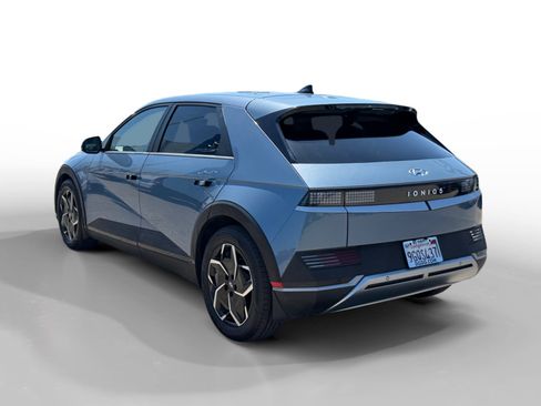 Certified 2023 Hyundai Ioniq 5 SE RWD image 3