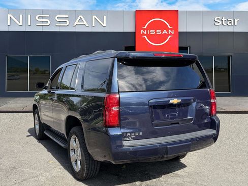 Used 2017 Chevrolet Tahoe LT w/ Luxury Package AWD/4WD image 4