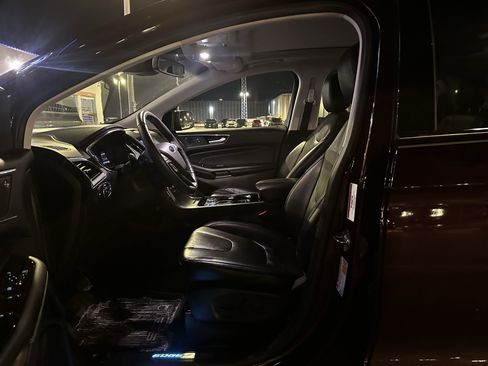 Used 2020 Ford Edge Titanium w/ Equipment Group 301A image 7