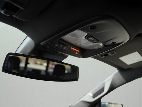 Used 2025 GMC Canyon Elevation w/ Convenience Package image 28