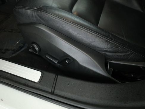 Used 2021 Volvo S60 T6 Momentum image 10