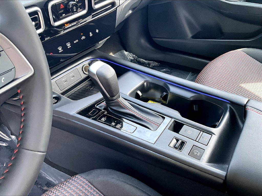Used 2026 Nissan Sentra SR w/ Floor Mat Package FWD image 20