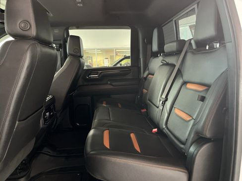 Used 2024 GMC Sierra 3500 AT4 w/ AT4 Premium Plus Package AWD/4WD image 14