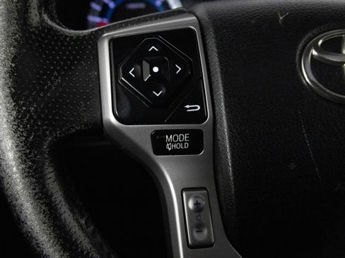 Used 2014 Toyota 4Runner Limited AWD/4WD image 28