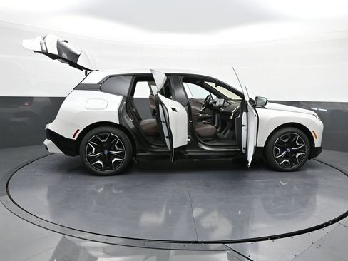 New 2025 BMW iX xDrive50 image 46
