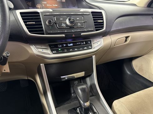 Used 2013 Honda Accord LX image 14