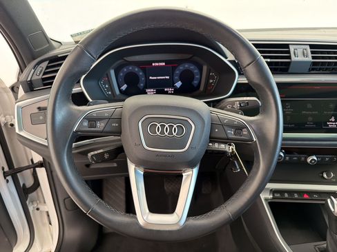 Used 2023 Audi Q3 2.0T Premium AWD/4WD image 11
