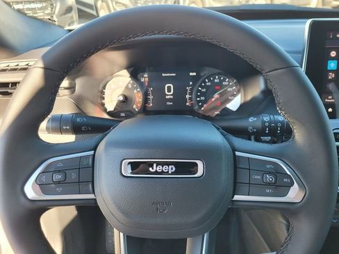 New 2026 Jeep Compass Latitude image 29